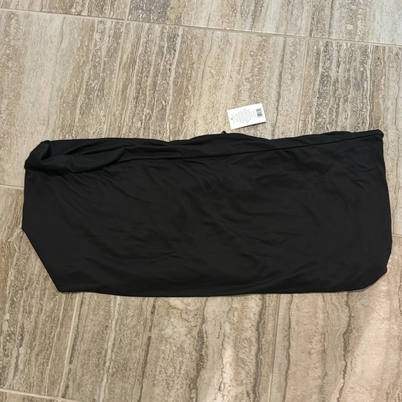 NWT Beyond Yoga Black Pocket Infinity Scarf - Picture 5 of 7